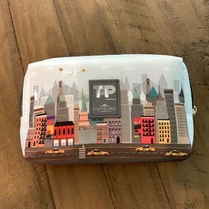 Air Portugal cosmetic case brand new with accessories